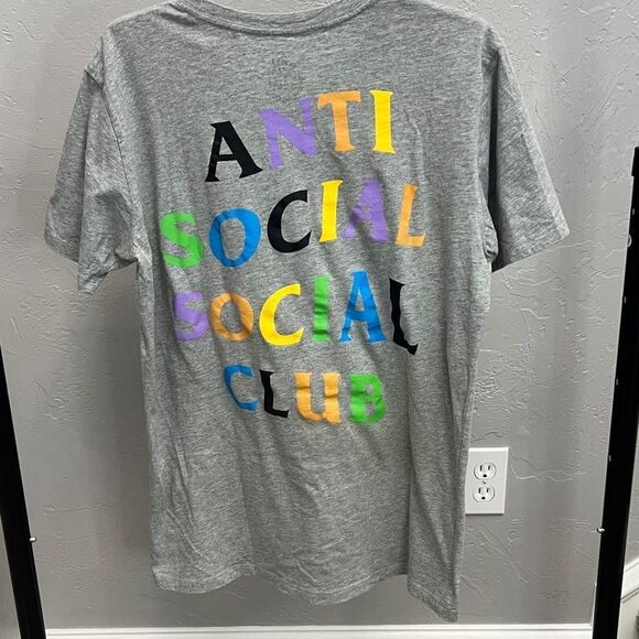 🔥 Anti Social Social Club Multicolor Lettering Gray Designer Tee Sz M - PERFECT - Picture 1 of 7